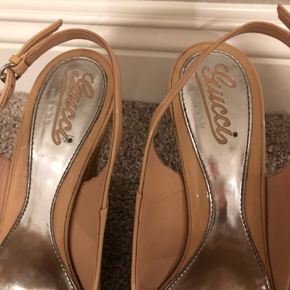 Authentic Gucci Vitello Vernice Soft Sable Wedge Sandal patent leather platforms - Picture 5 of 6